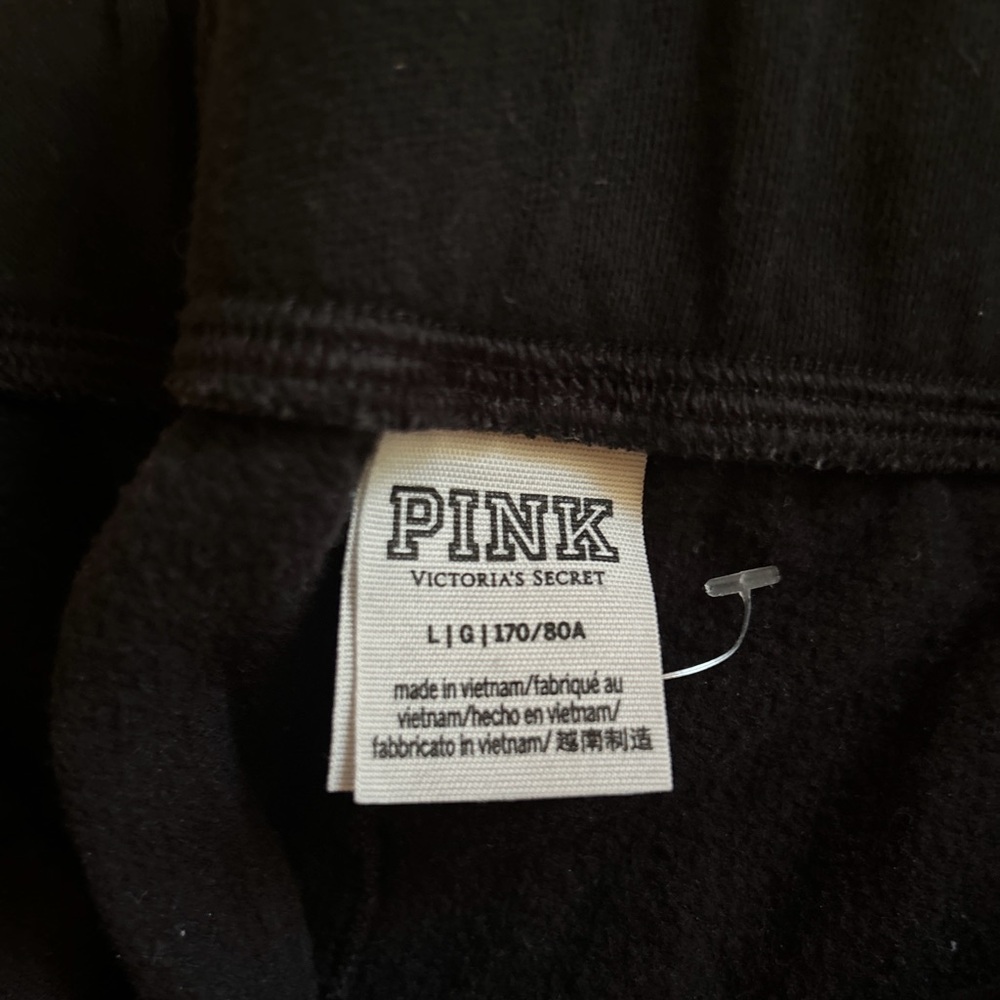 PINK Victoria's Secret Black Athletic Shorts - Picture 3 of 3